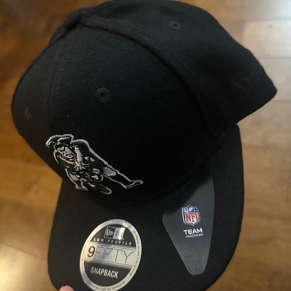New Era New England patriots Snapback with throwback logo - Picture 2 of 3